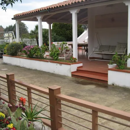 Santos B&B-3